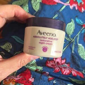 Aveeeno absolutely ageless, Restorative Night Cream
